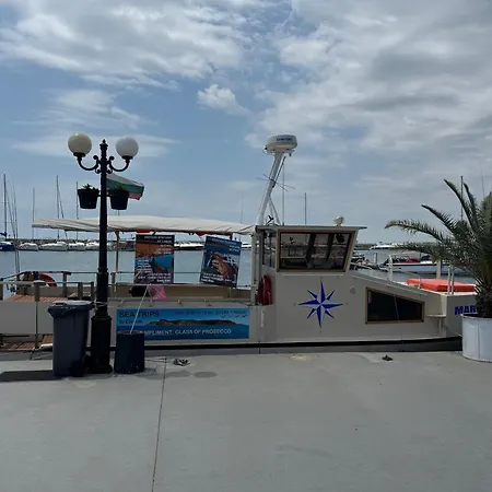 Arena I By The Sea Apartmán Sveti Vlas